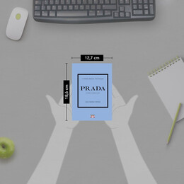 ΤΑ ΜΙΚΡΑ ΒΙΒΛΙΑ ΤΗΣ ΜΟΔΑΣ: PRADA