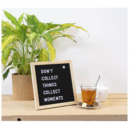 Κορνίζα Επιτραπέζια Ξύλινη Securit Με Τσόχινη Επιφάνεια Για Στήριξη Γραμμάτων Συμβόλων Αριθμών WLB-TE-30-30