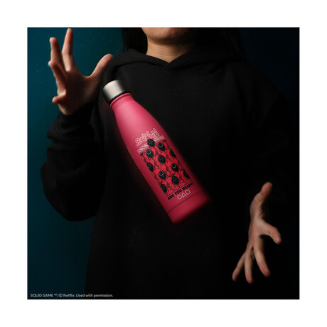 Cinereplicas tv Series: Netflix Squid Game - Squid Game Guards Water Bottle (Cr4043)