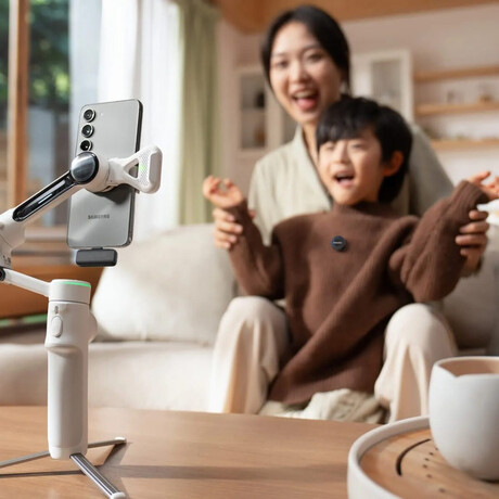 Insta360 mic air (1 Transmitter, 1 Reciever) - 10h Battery, 300m Wireless Range, Built-in Noise Redu