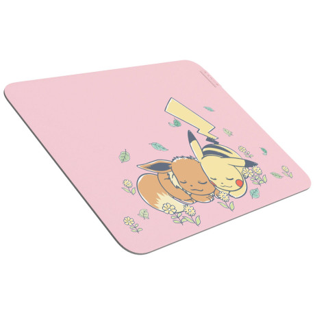 Razer Gigantus v2 Medium Pokemon Pikachu/eevee Edition Gaming Mousepad